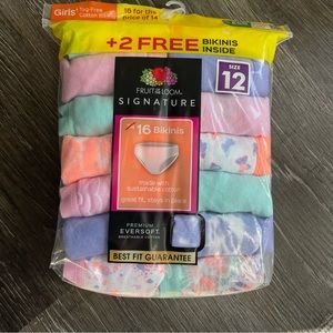 NEW Fruit of the Loom Girls Tag-Free Cotton Bikinis 16 pack, Size 12